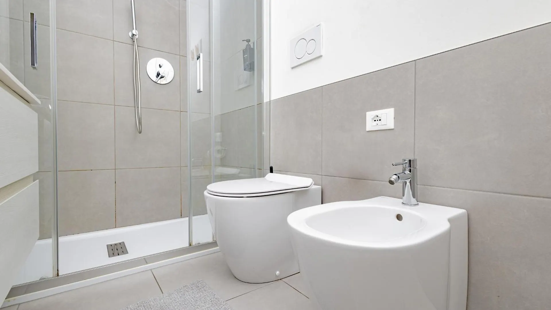 Flo Suite Six 6 Bergame Italie
